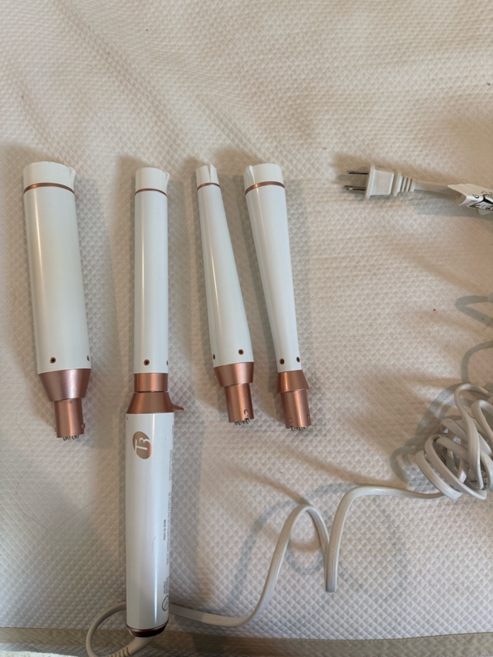 T3 White and Rose Gold Interchangeable Curling Wand Set